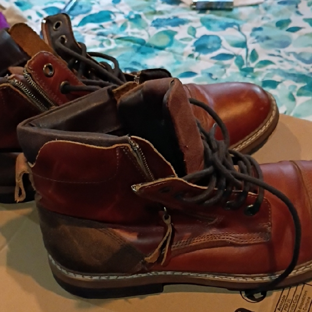 Aldo Men's Chestnut and Dark Brown Leather Boots
